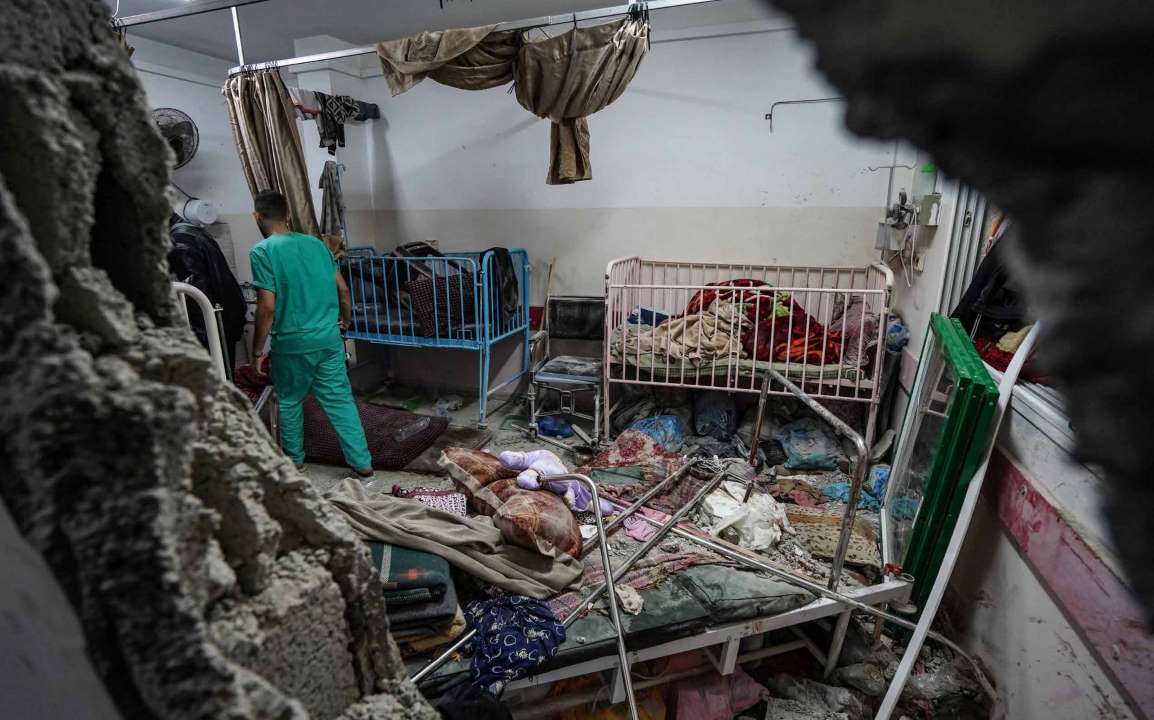 The Israeli army targeted the pediatric section of the Nasser Hospital in the city of Khan Yunis.